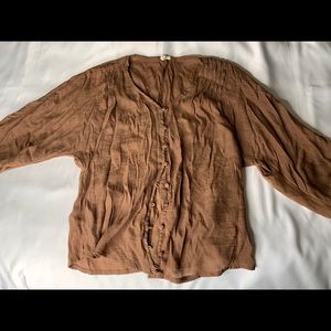Women’s butting down blouse